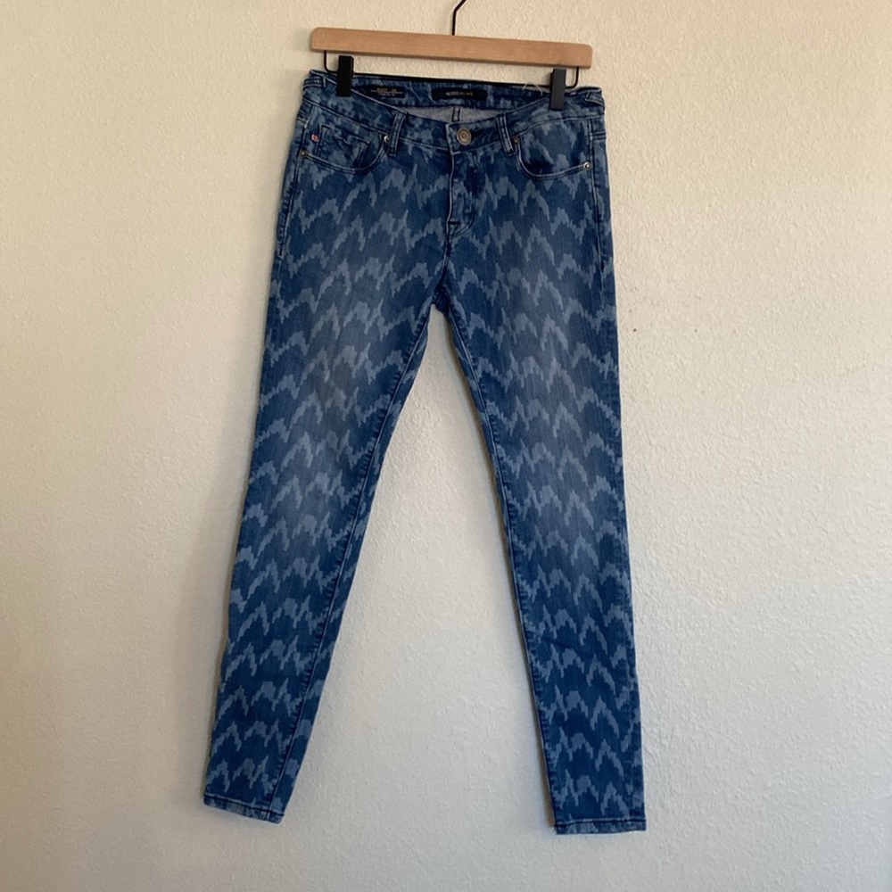Vigoss Studio size 28 patterned jeans Aztec type style country chic